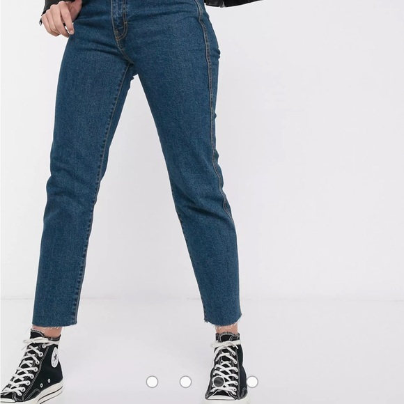 Pull&Bear slim mom jean in blue - Picture 3 of 4